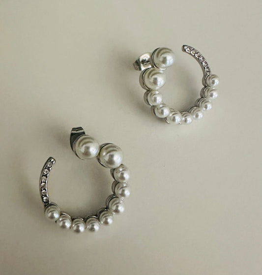 Moon Pearls Earrings