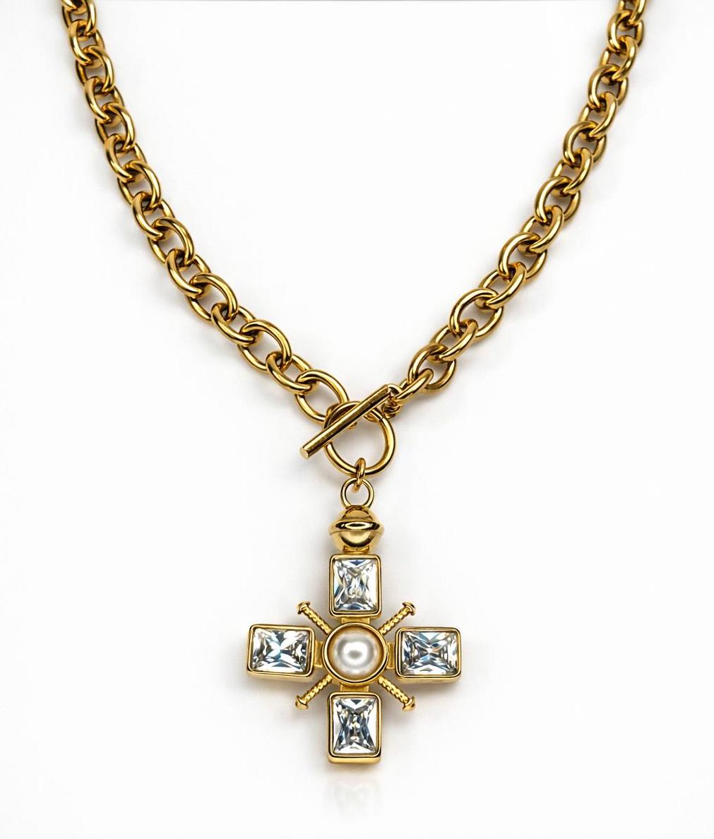 Imperatriz Cross Necklace