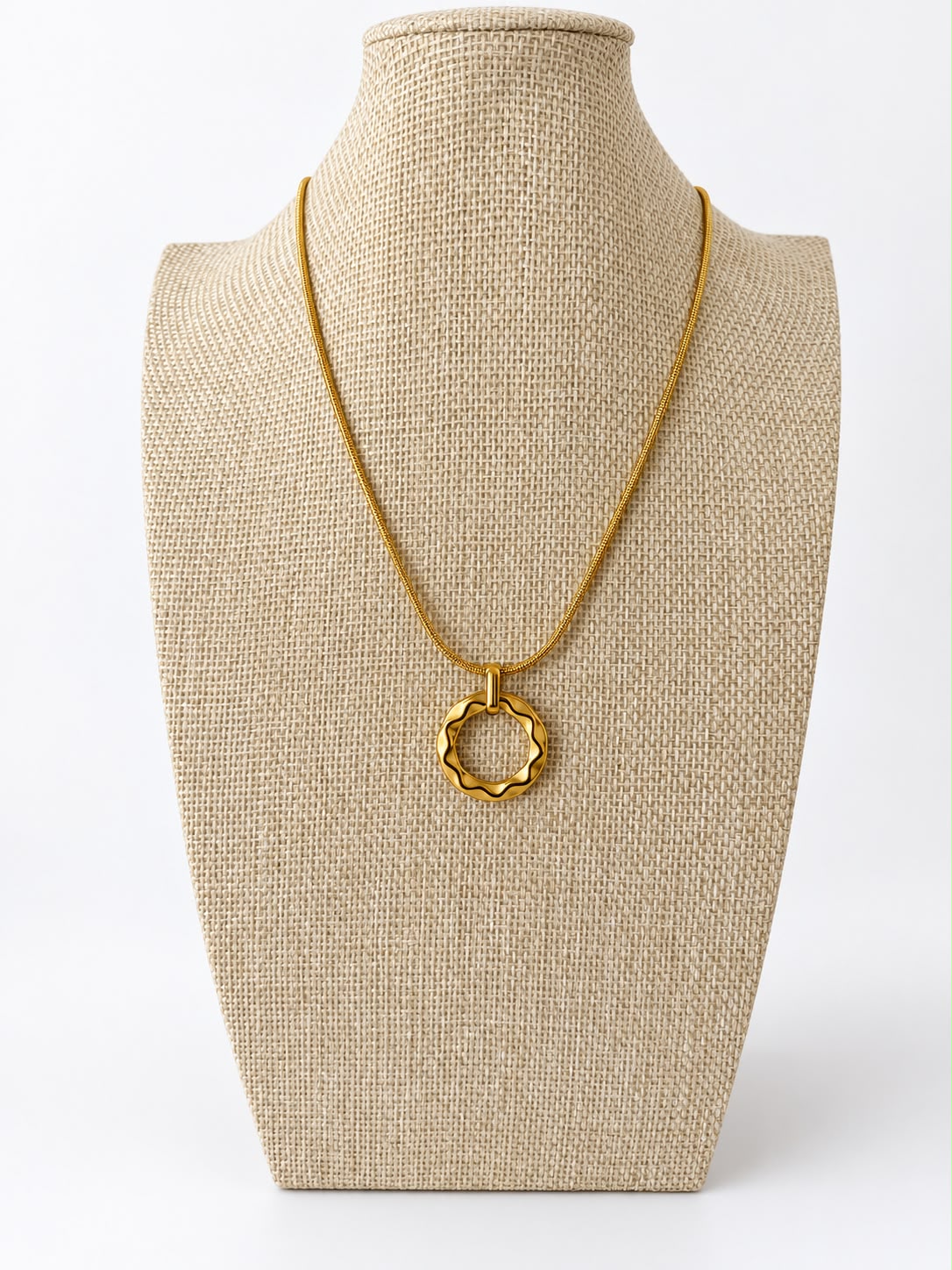 Classy Elegant Necklace