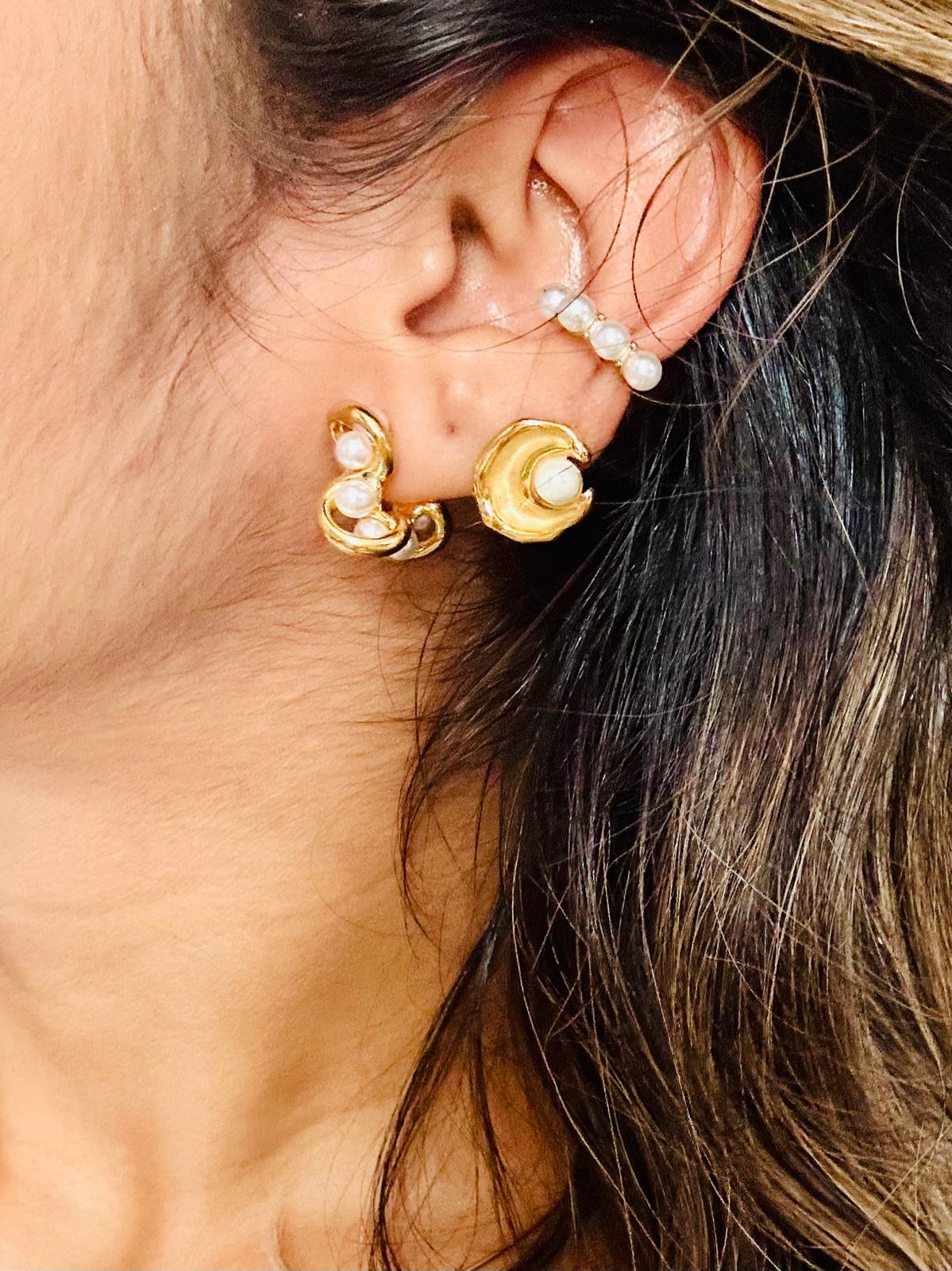 Elegant Pearls Earrings